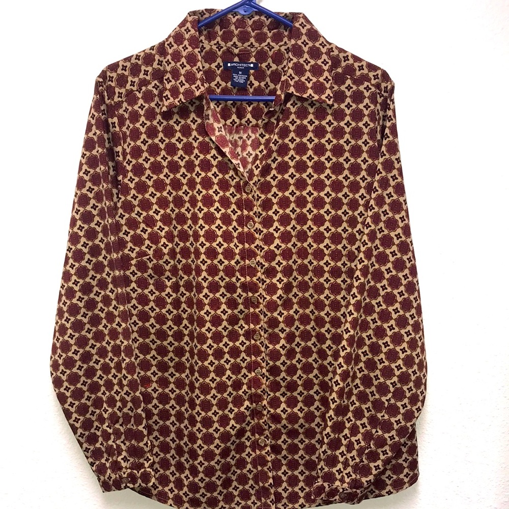 Architect Woman 1X Shirt Beautiful Medallion Print Long Sleeve Button Up Shirt